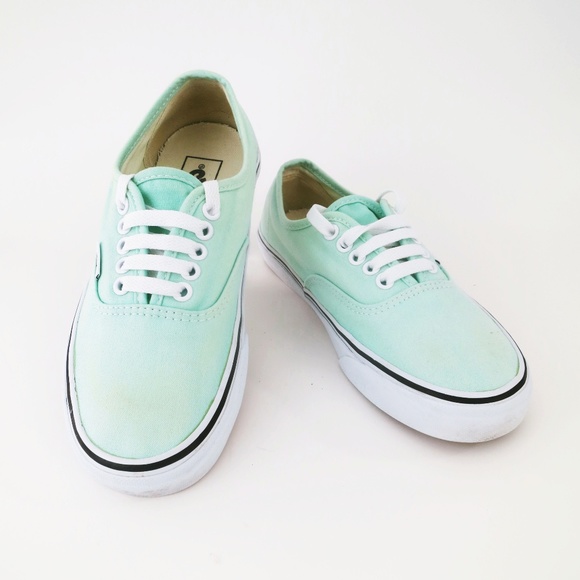 Vans Shoes - Vans Women's Off The Wall